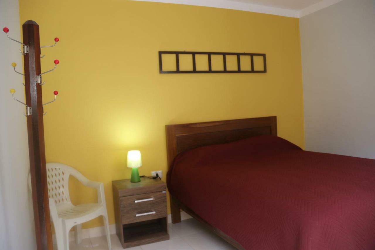 Los Faroles Hostal Potosí Екстериор снимка